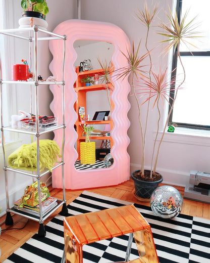Dancing Shelf