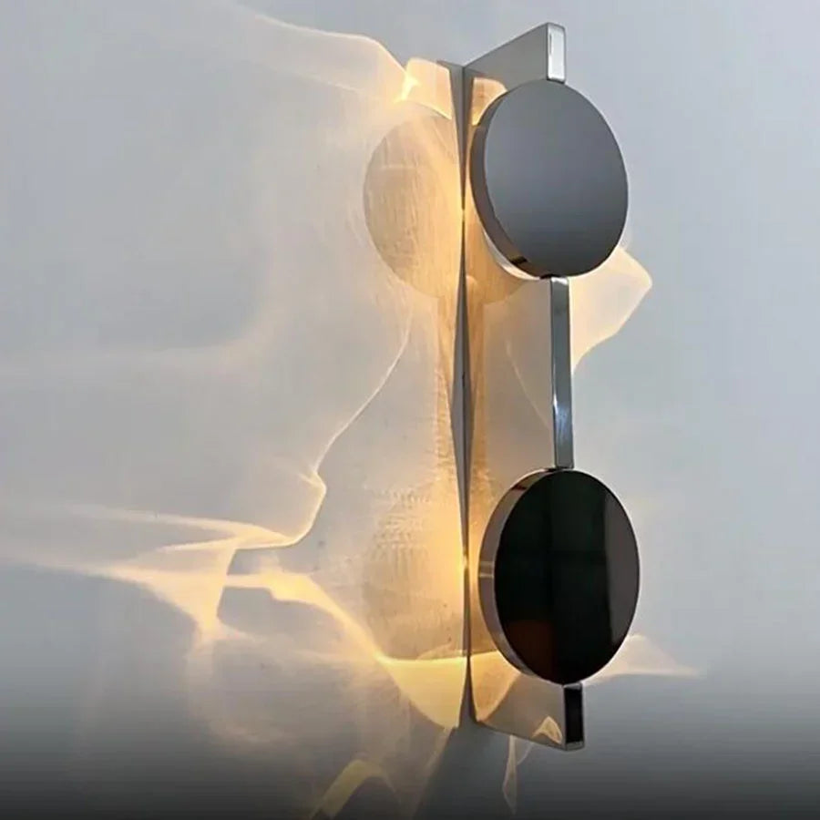 Rotating Ripple Wall Light